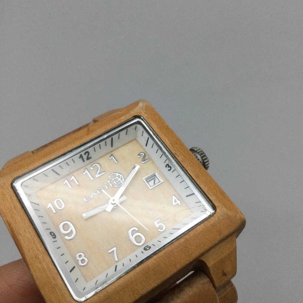Earth Mens Watch 39mm Beige Wood Square Case Bracelet Date New Battery 6.25